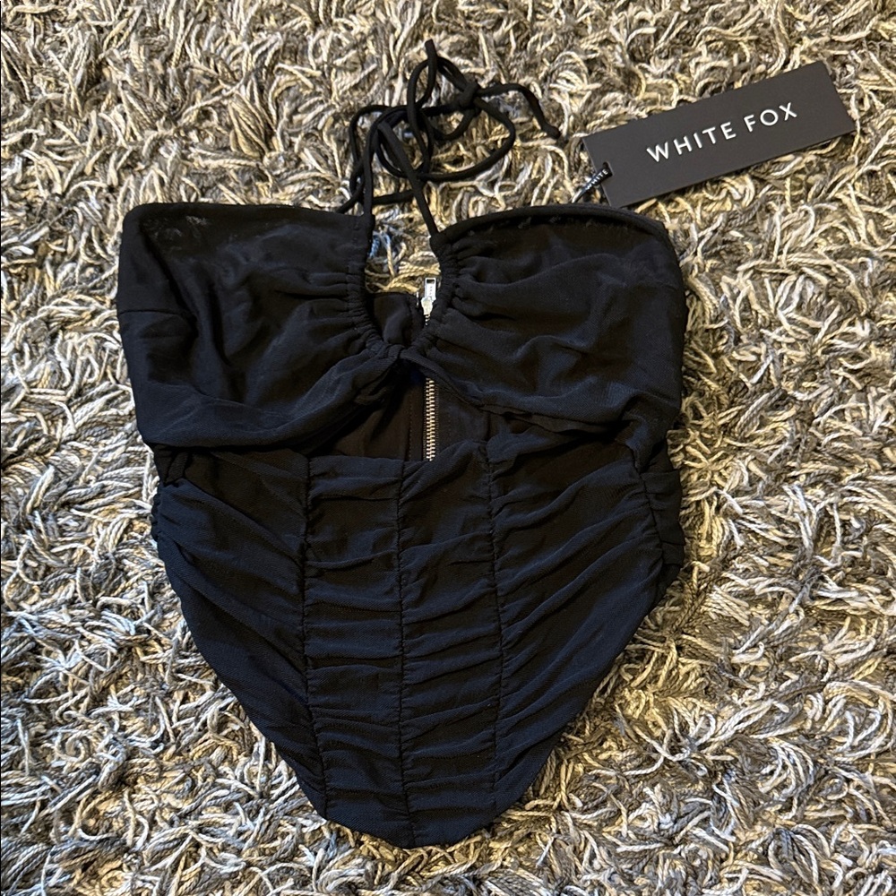 White Fox Black Top